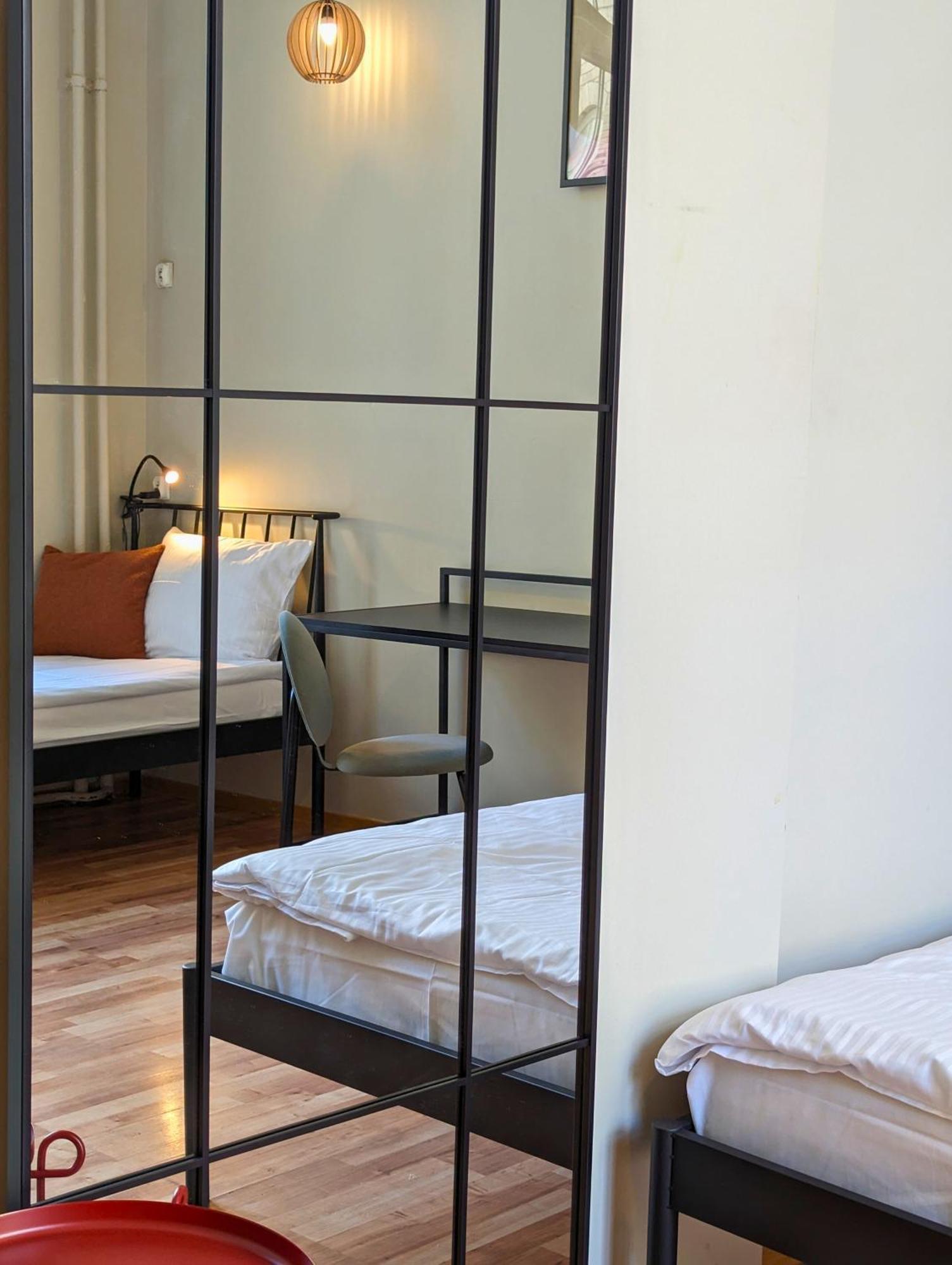 Rynek 30 Hostel Вроцлав Екстер'єр фото