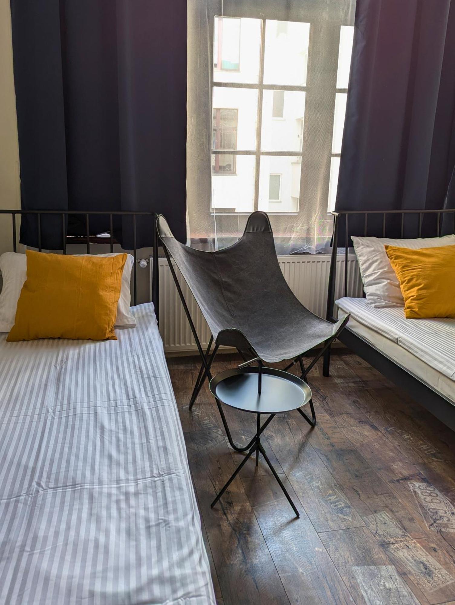 Rynek 30 Hostel Вроцлав Екстер'єр фото