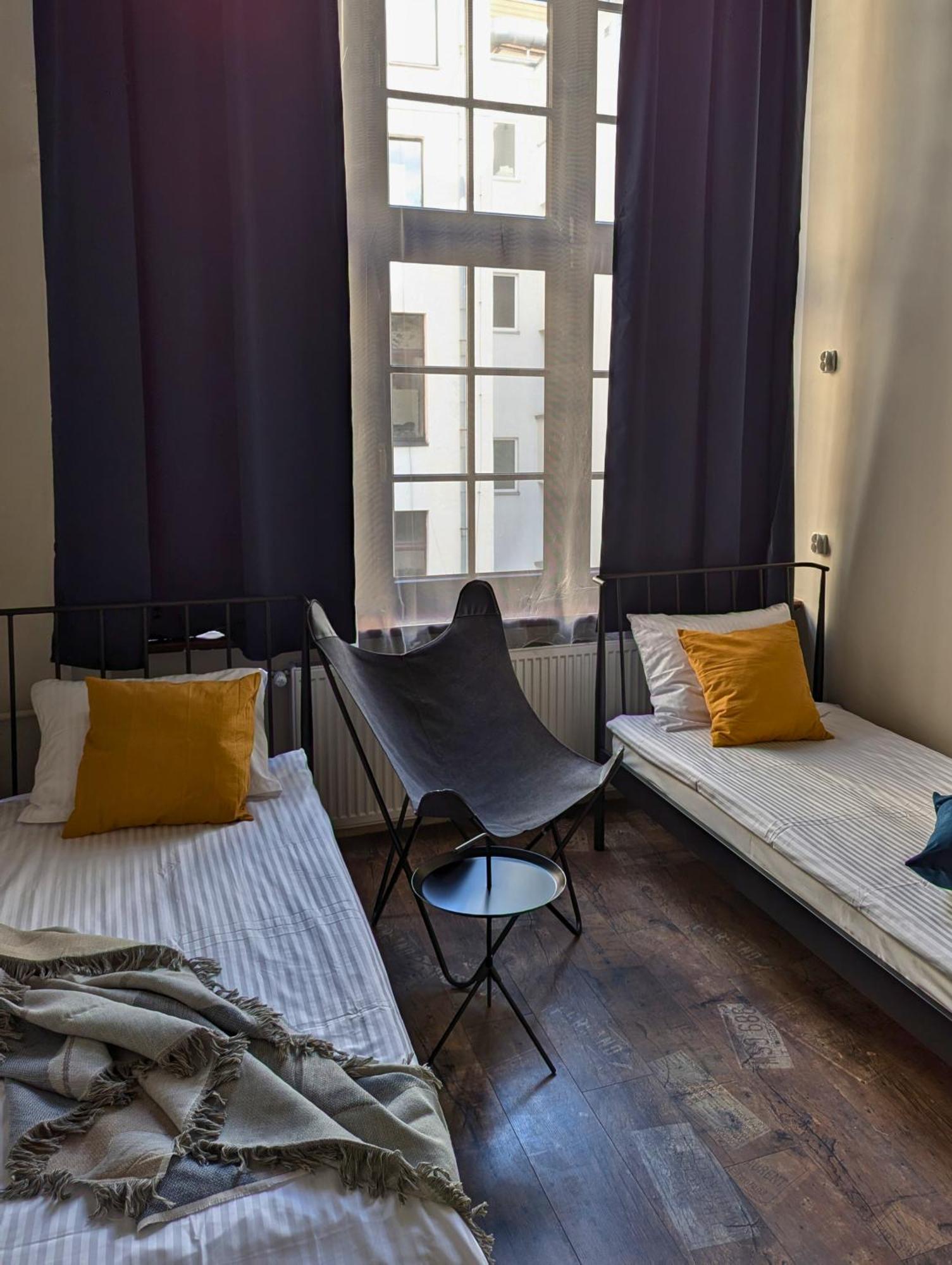 Rynek 30 Hostel Вроцлав Екстер'єр фото