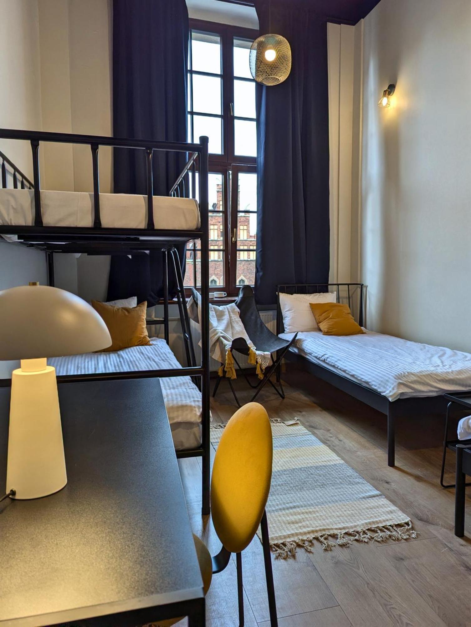 Rynek 30 Hostel Вроцлав Екстер'єр фото