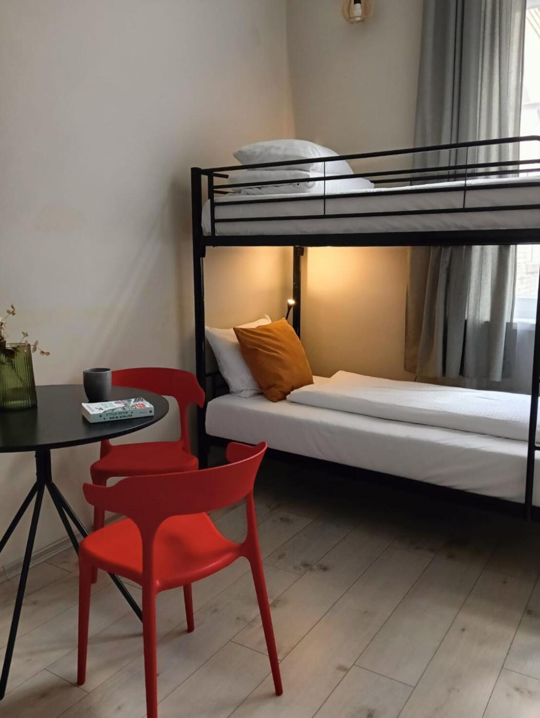 Rynek 30 Hostel Вроцлав Екстер'єр фото
