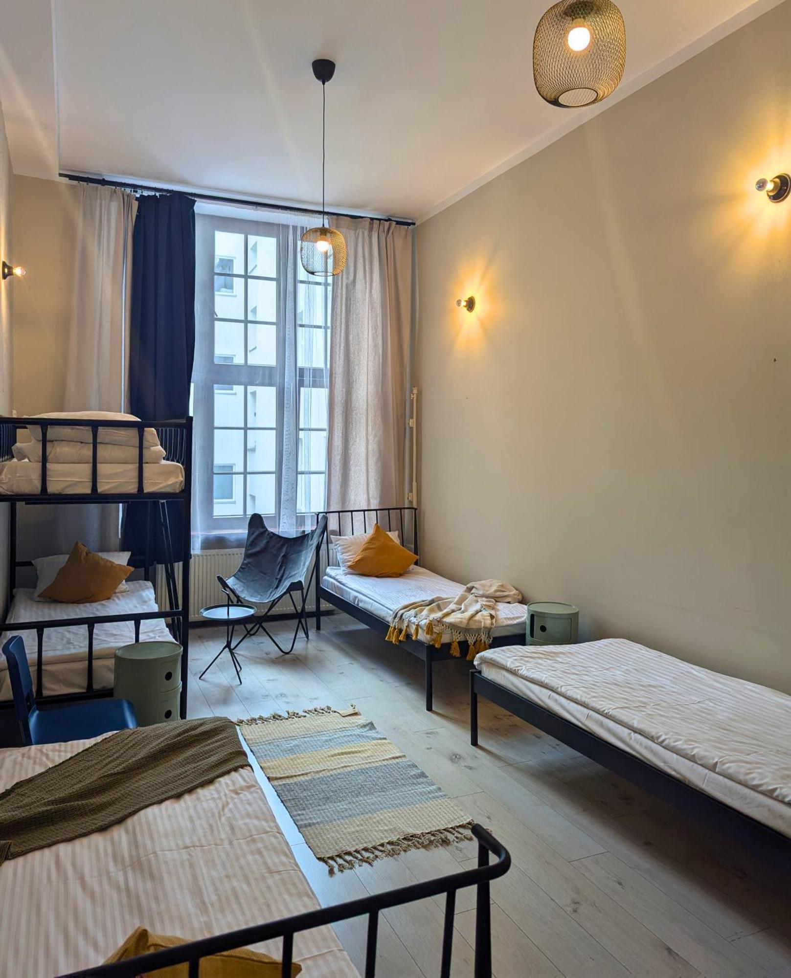 Rynek 30 Hostel Вроцлав Екстер'єр фото